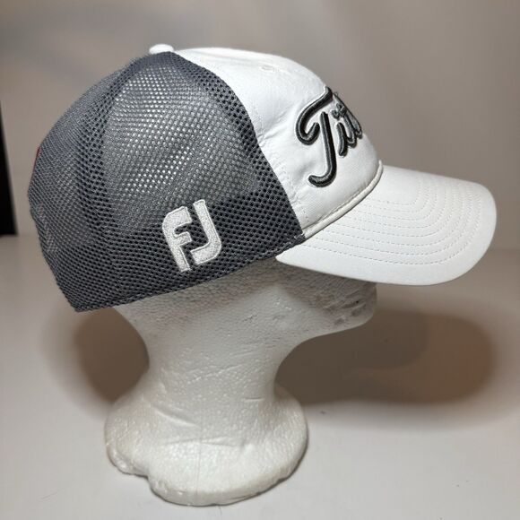 Titleist Pro V1 Golf Snapback Hat Mesh Back White With Grey Adjustable - Picture 4 of 6